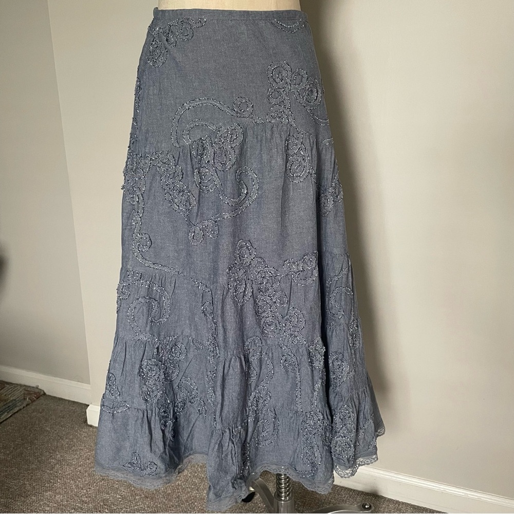 NY Collection blue chambray tiered lace edge skirt size 10